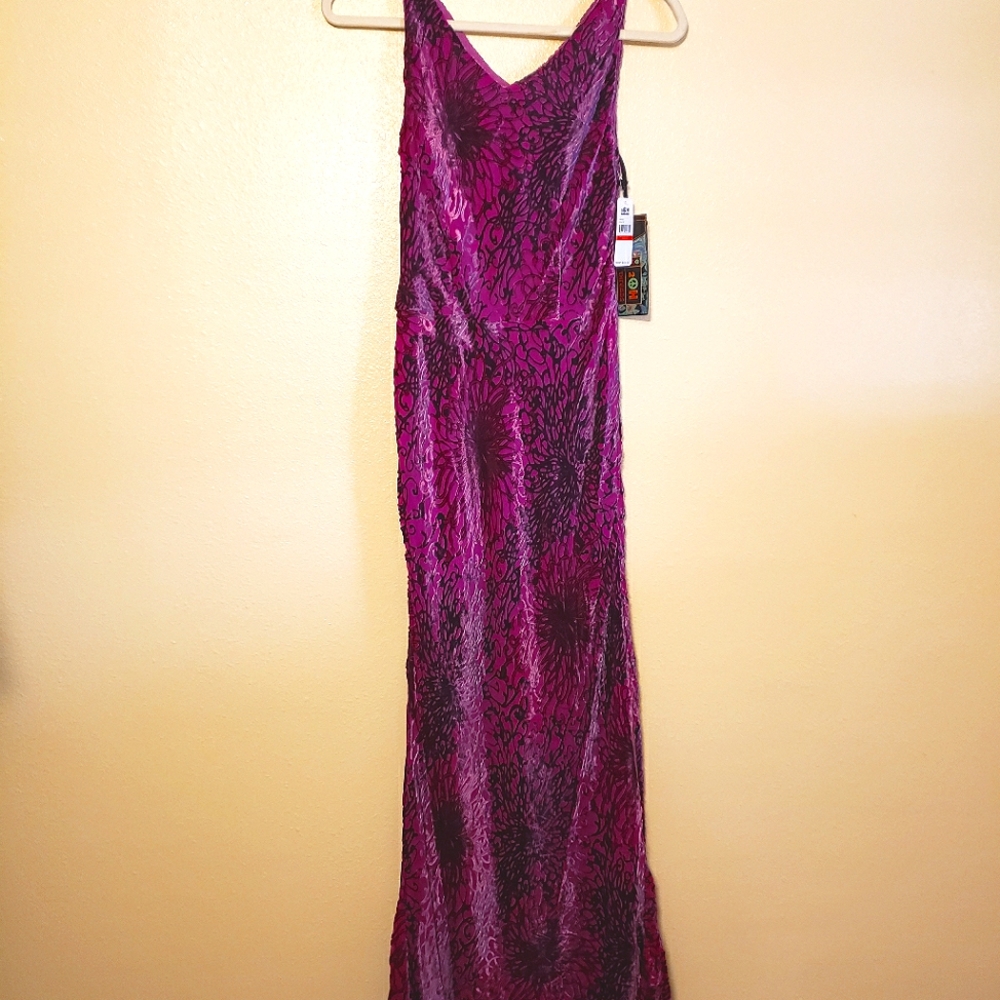 2OH THREADS & 2 HIPPIES MAXI DRESS SOFT SILK RAYLON PINK PURPLE FUCHSIA SIZE XS